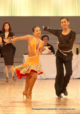 新井健伊稚・由紀子組