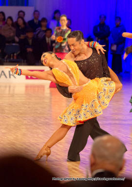 新井健伊稚・由紀子組