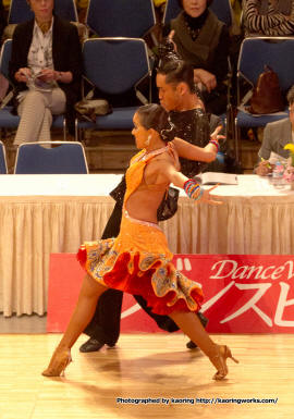 新井健伊稚・由紀子組