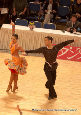 新井健伊稚・由紀子組