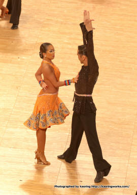 新井健伊稚・由紀子組