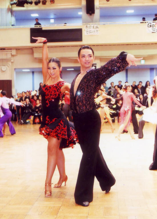 佐伯歩人・斎藤三世組